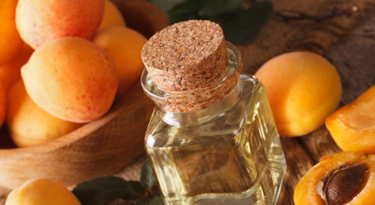 Домашние средства с абрикосовым маслом для лица: маски, тоники, кремы